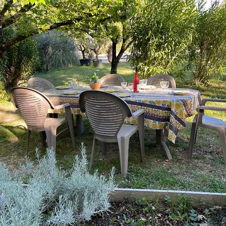 En Drome Provencale Σπίτι διακοπών *